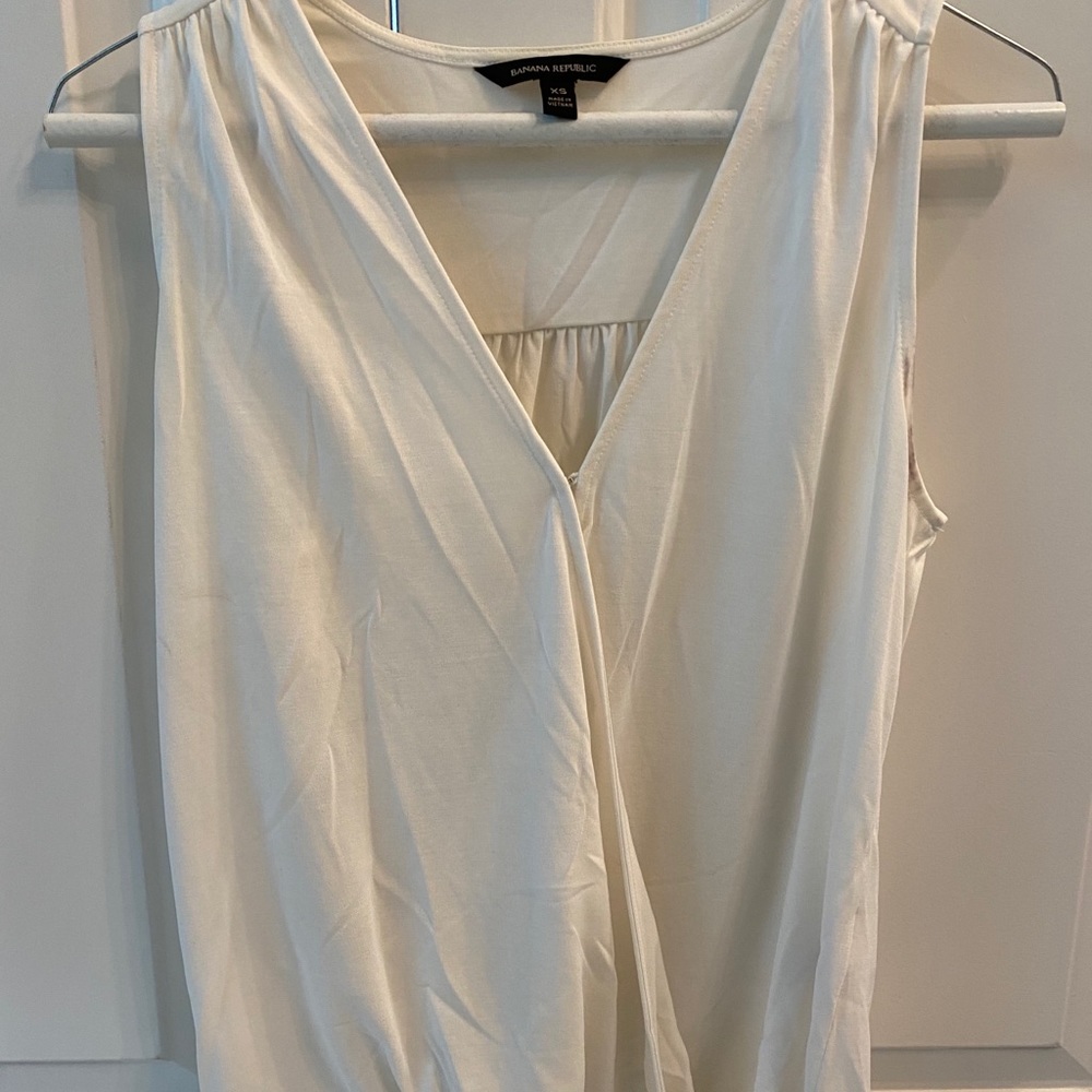 Banana Republic sleeveless cream color wrap shirt